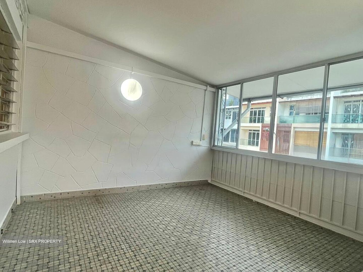 Lowland Road (D19), Terrace #464666961